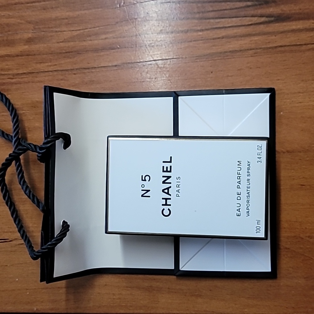 Chanel Set - Picture 3 of 4